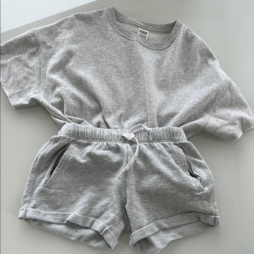 Victoria’s Secret PINK Gray Casual T-Shirt and Shorts Set